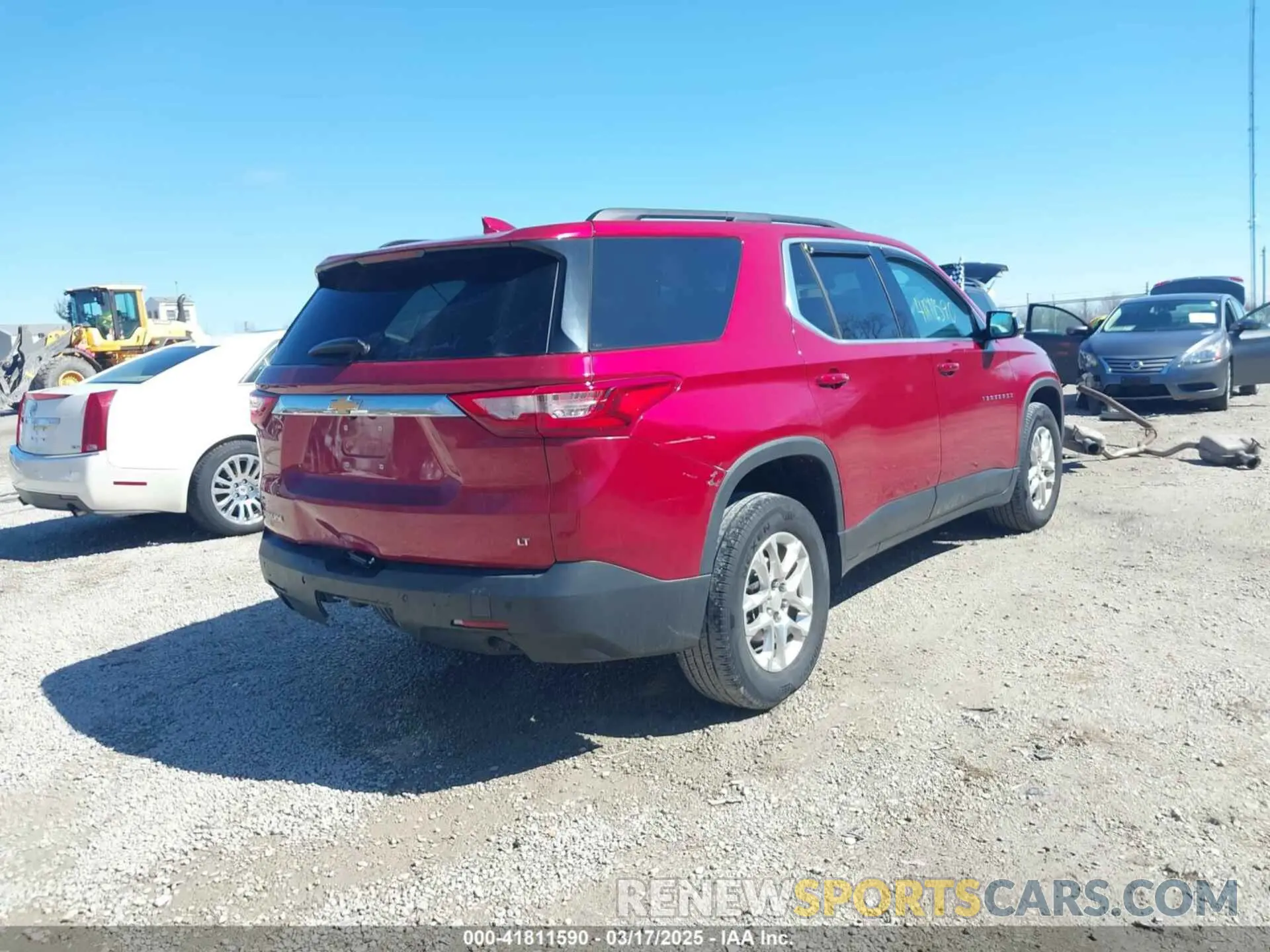 4 Photograph of a damaged car 1GNERGKW7KJ113986 CHEVROLET TRAVERSE 2019