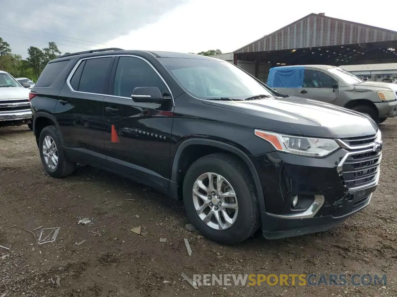 4 Photograph of a damaged car 1GNERGKW7KJ123014 CHEVROLET TRAVERSE 2019
