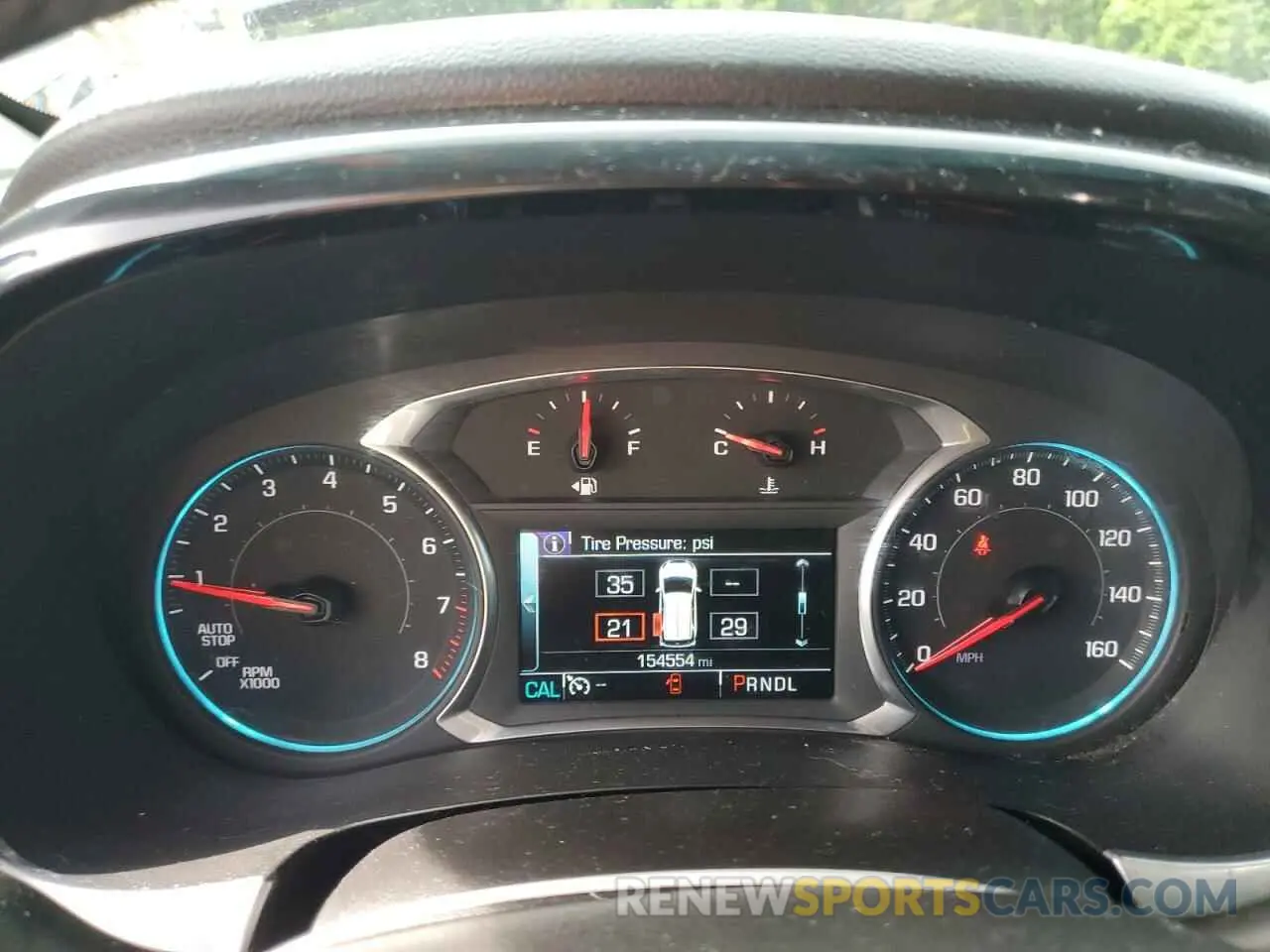 9 Photograph of a damaged car 1GNERGKW7KJ123014 CHEVROLET TRAVERSE 2019