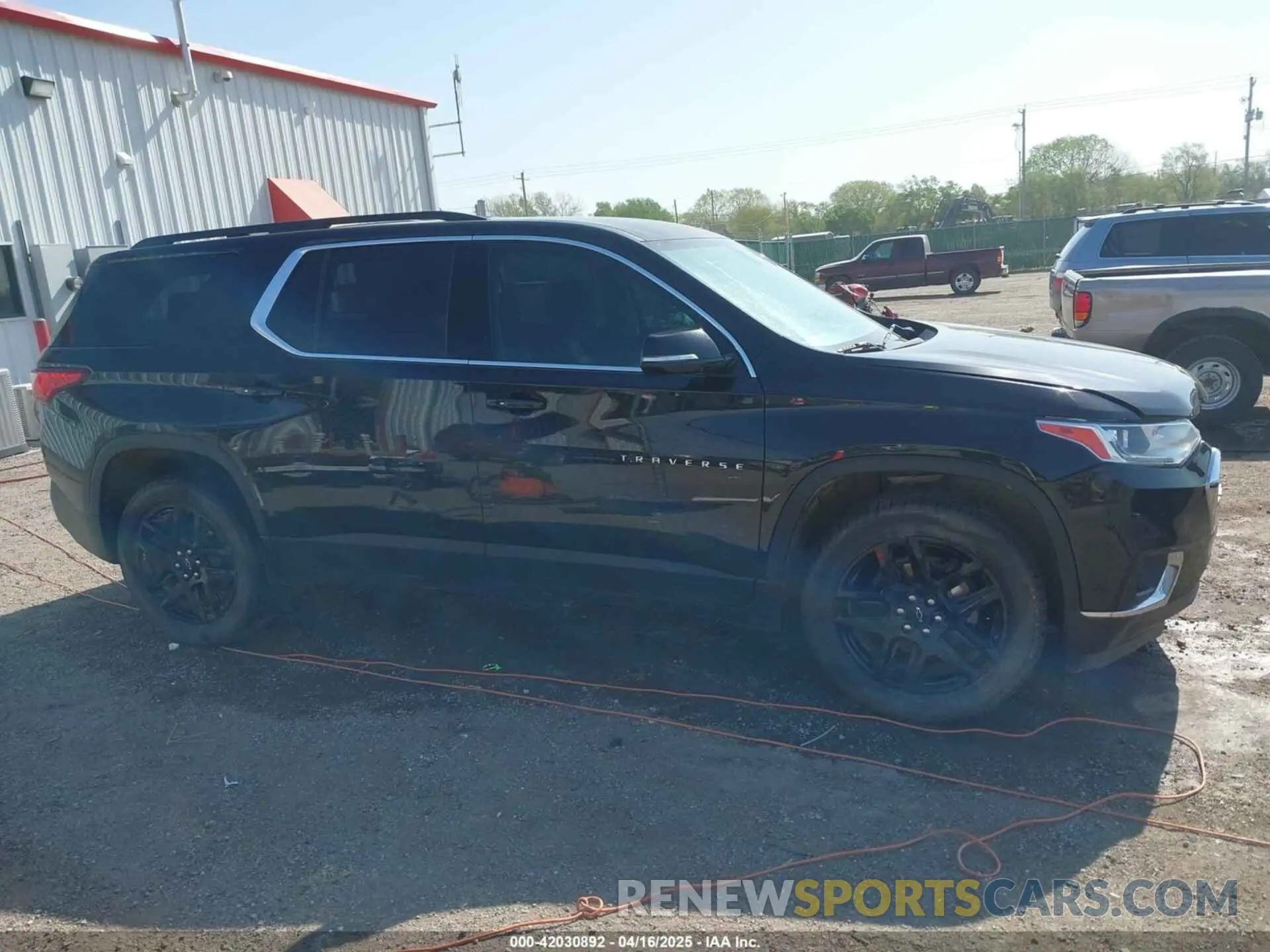 13 Photograph of a damaged car 1GNERGKW7KJ196349 CHEVROLET TRAVERSE 2019