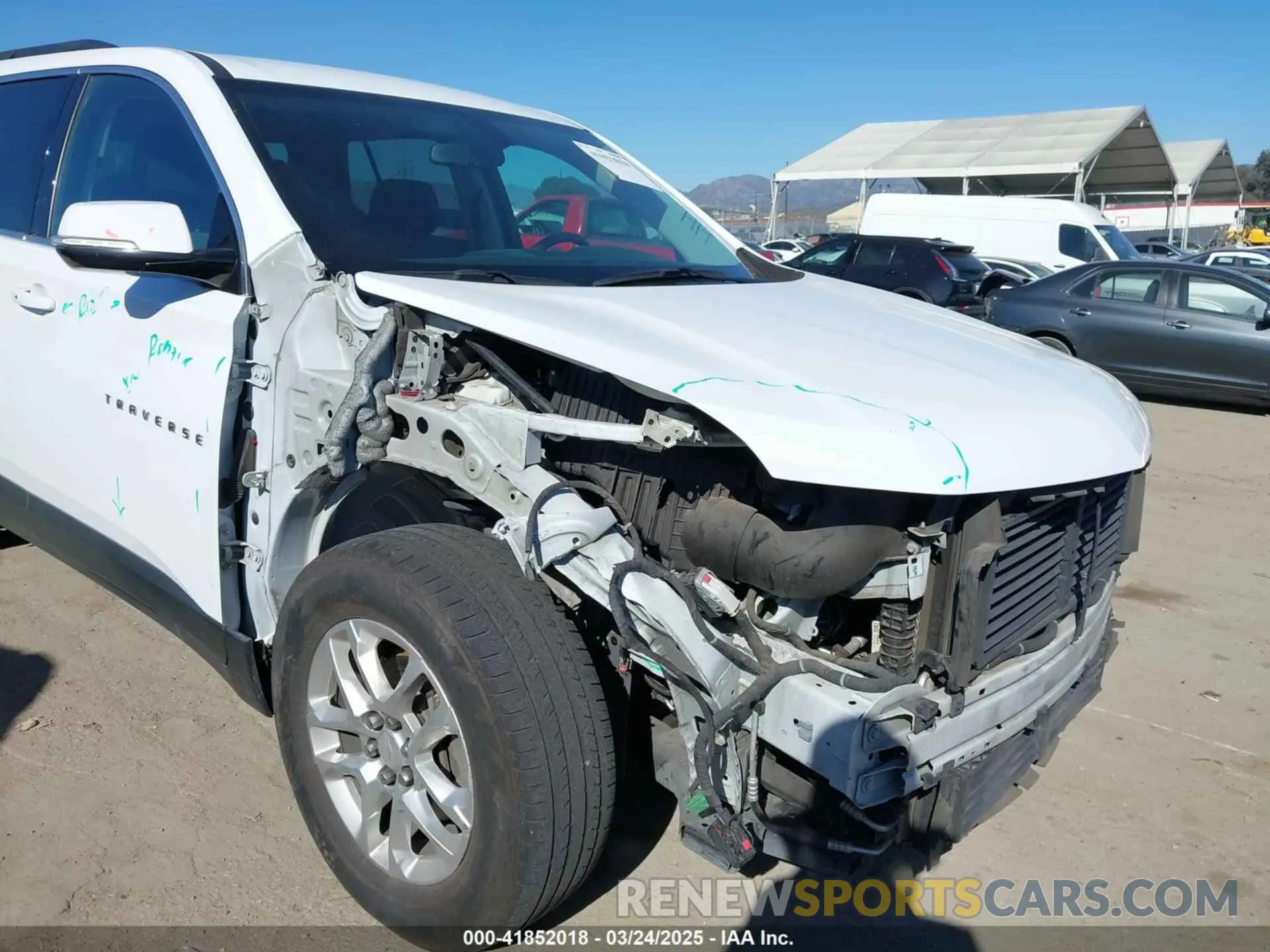 6 Photograph of a damaged car 1GNERGKW7KJ203638 CHEVROLET TRAVERSE 2019