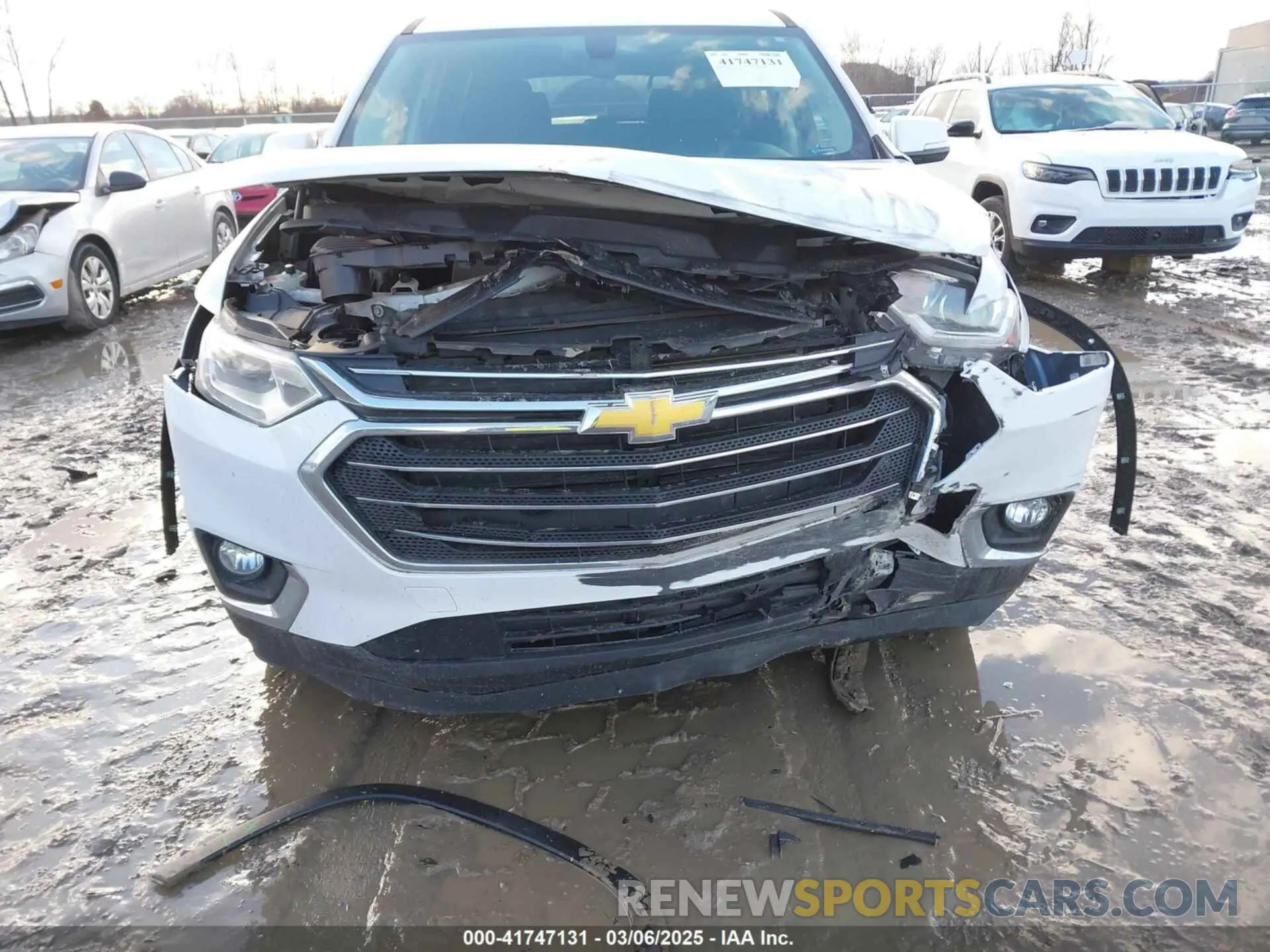 6 Photograph of a damaged car 1GNERGKW7KJ238096 CHEVROLET TRAVERSE 2019