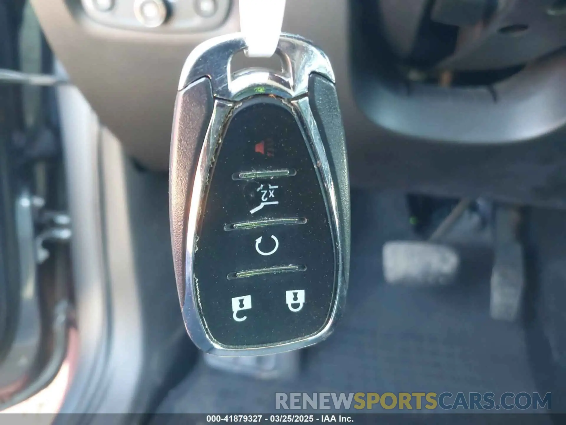 11 Photograph of a damaged car 1GNERGKW7KJ259627 CHEVROLET TRAVERSE 2019