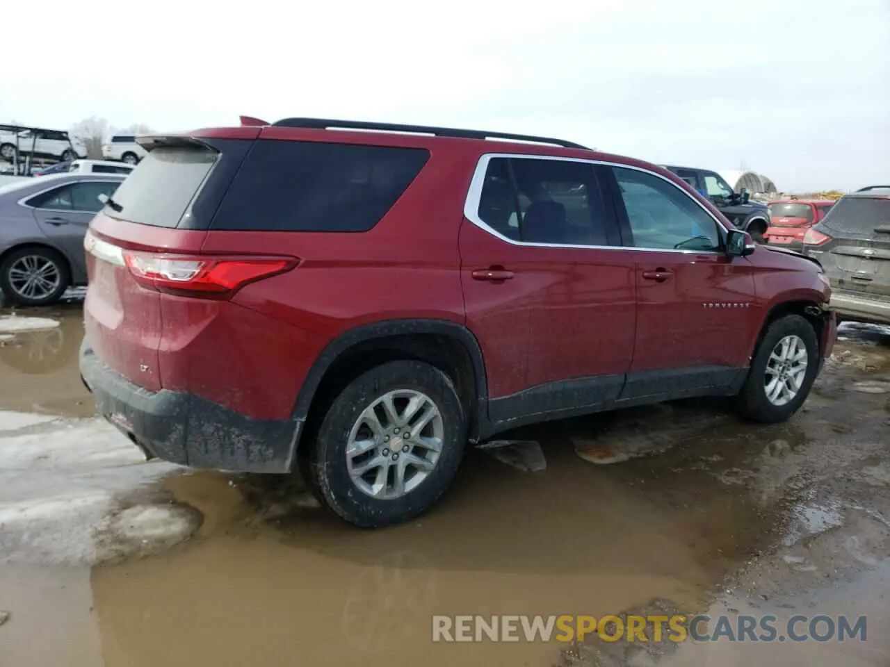 3 Photograph of a damaged car 1GNERGKW7KJ268196 CHEVROLET TRAVERSE 2019