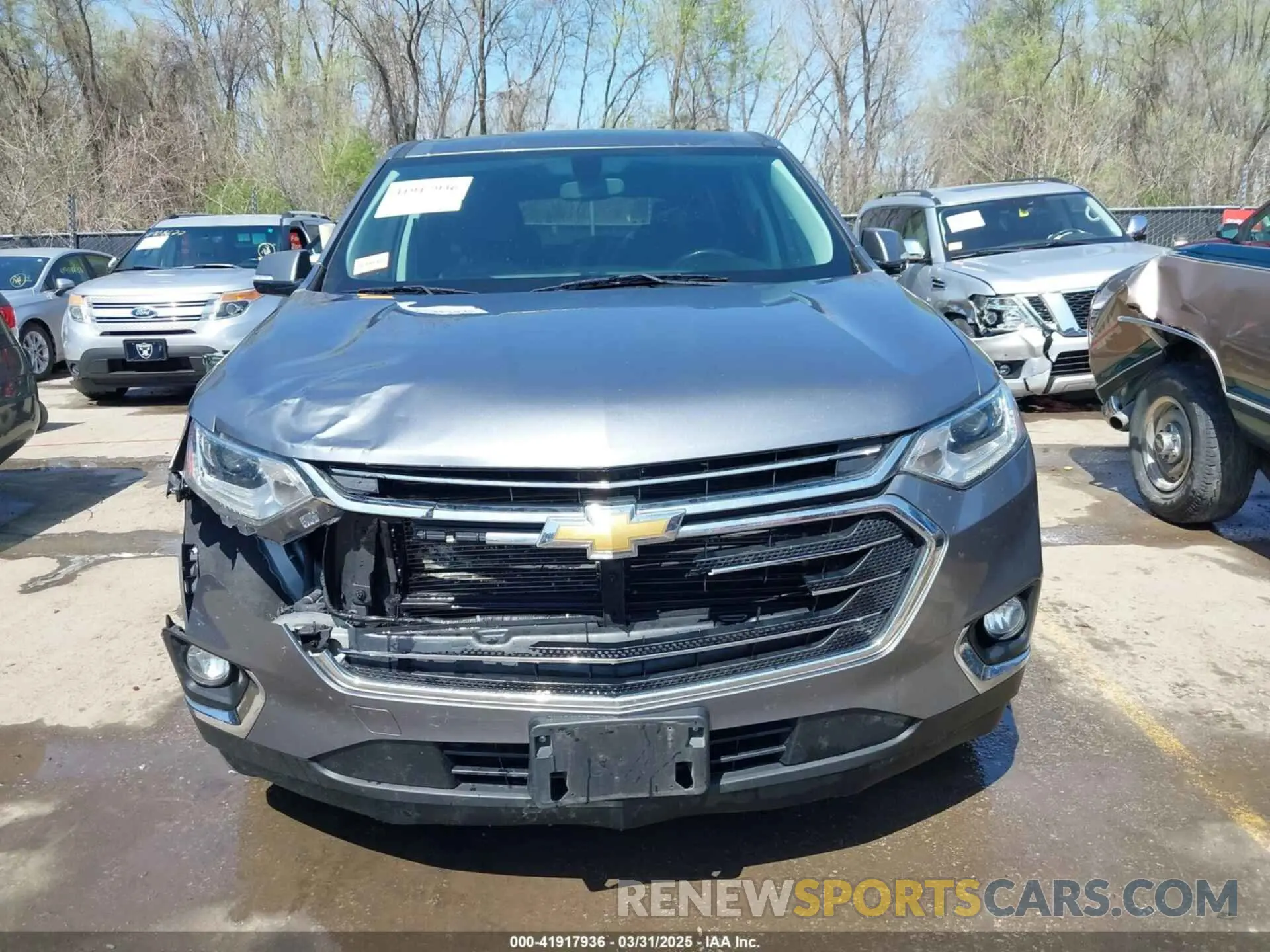 12 Photograph of a damaged car 1GNERGKW7KJ272877 CHEVROLET TRAVERSE 2019