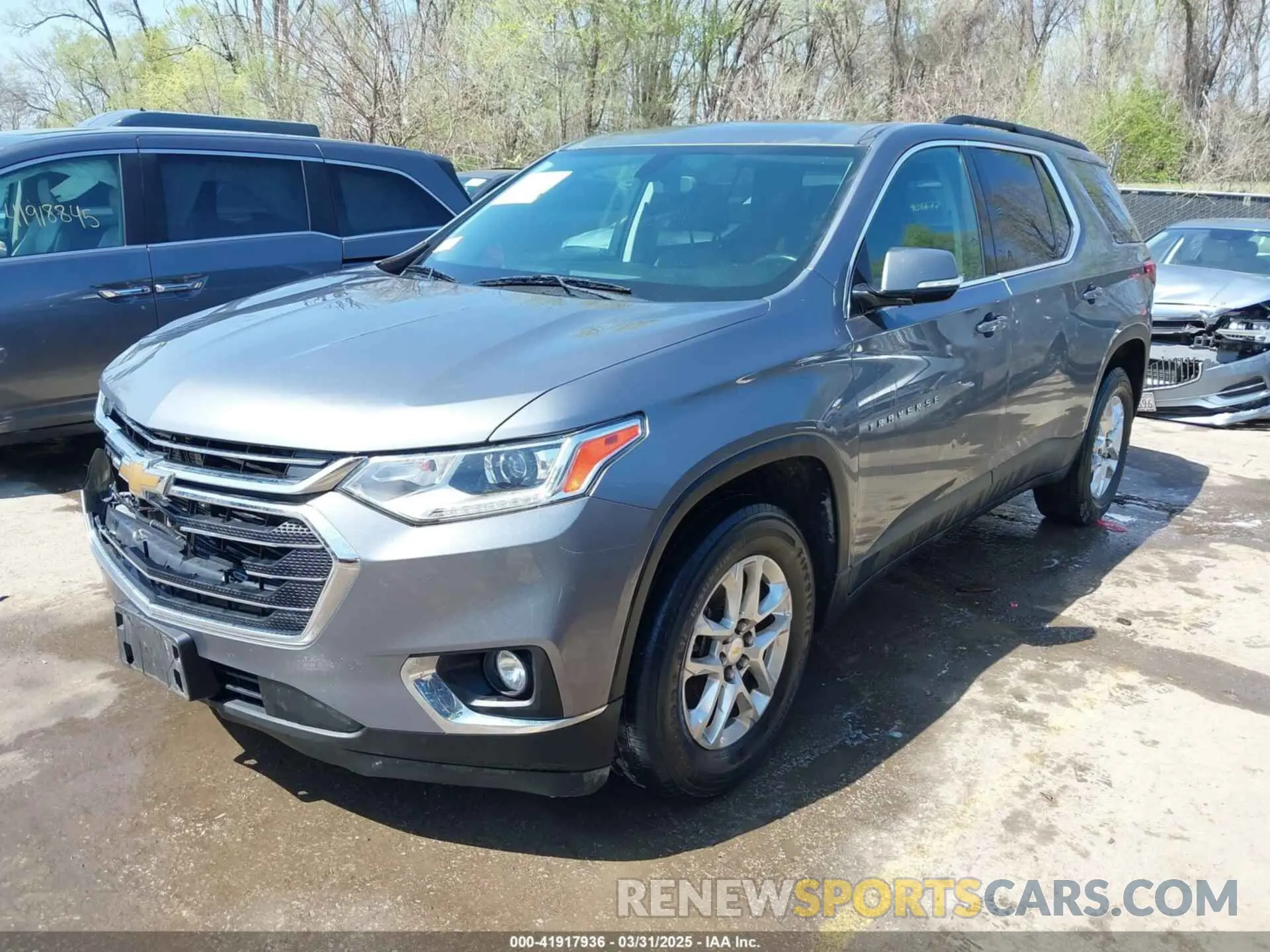 2 Photograph of a damaged car 1GNERGKW7KJ272877 CHEVROLET TRAVERSE 2019