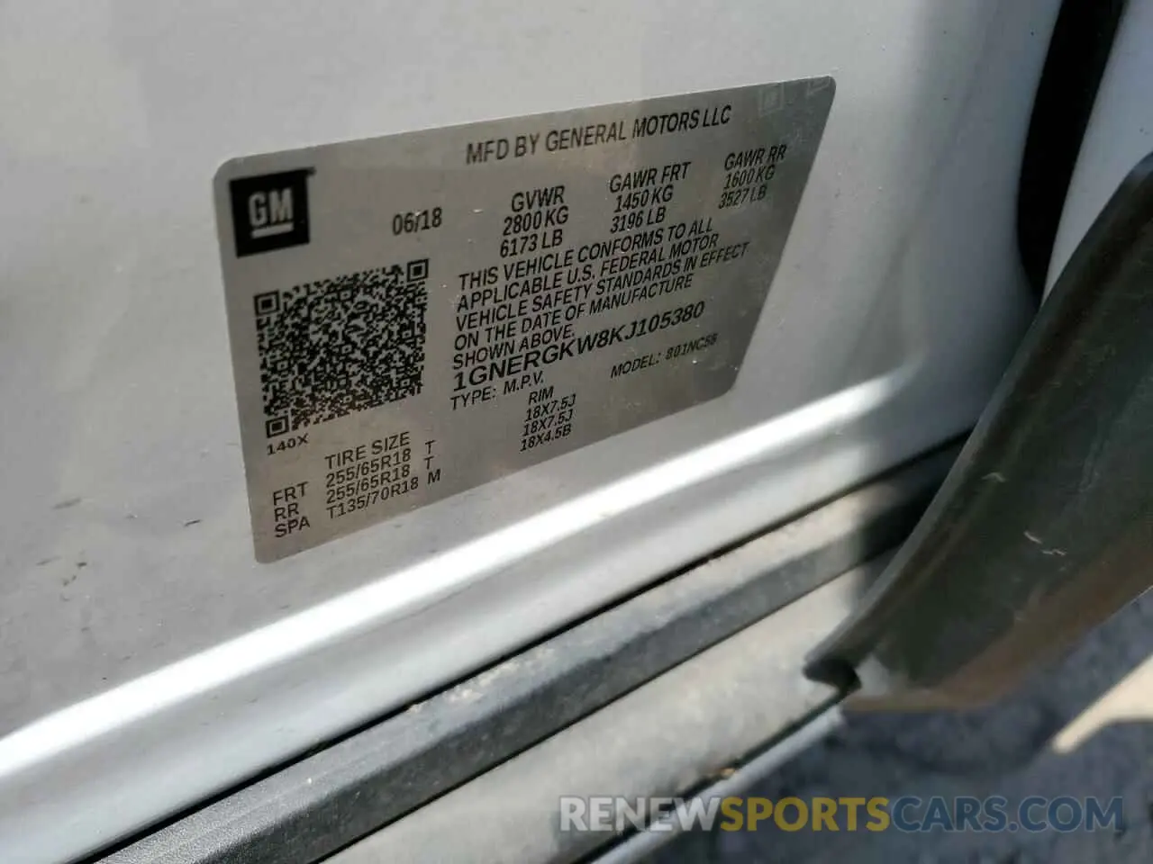 12 Photograph of a damaged car 1GNERGKW8KJ105380 CHEVROLET TRAVERSE 2019