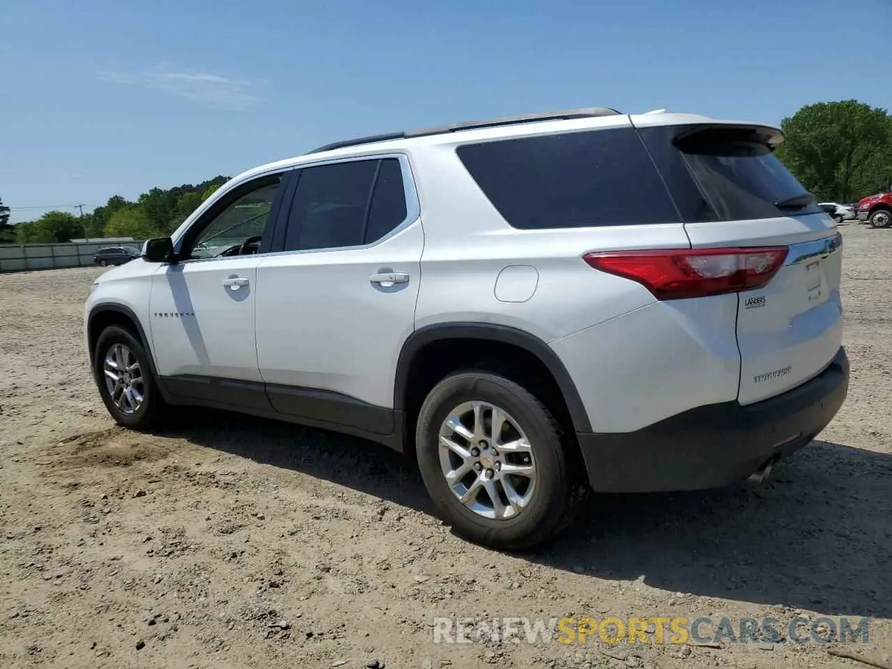 2 Photograph of a damaged car 1GNERGKW8KJ105380 CHEVROLET TRAVERSE 2019