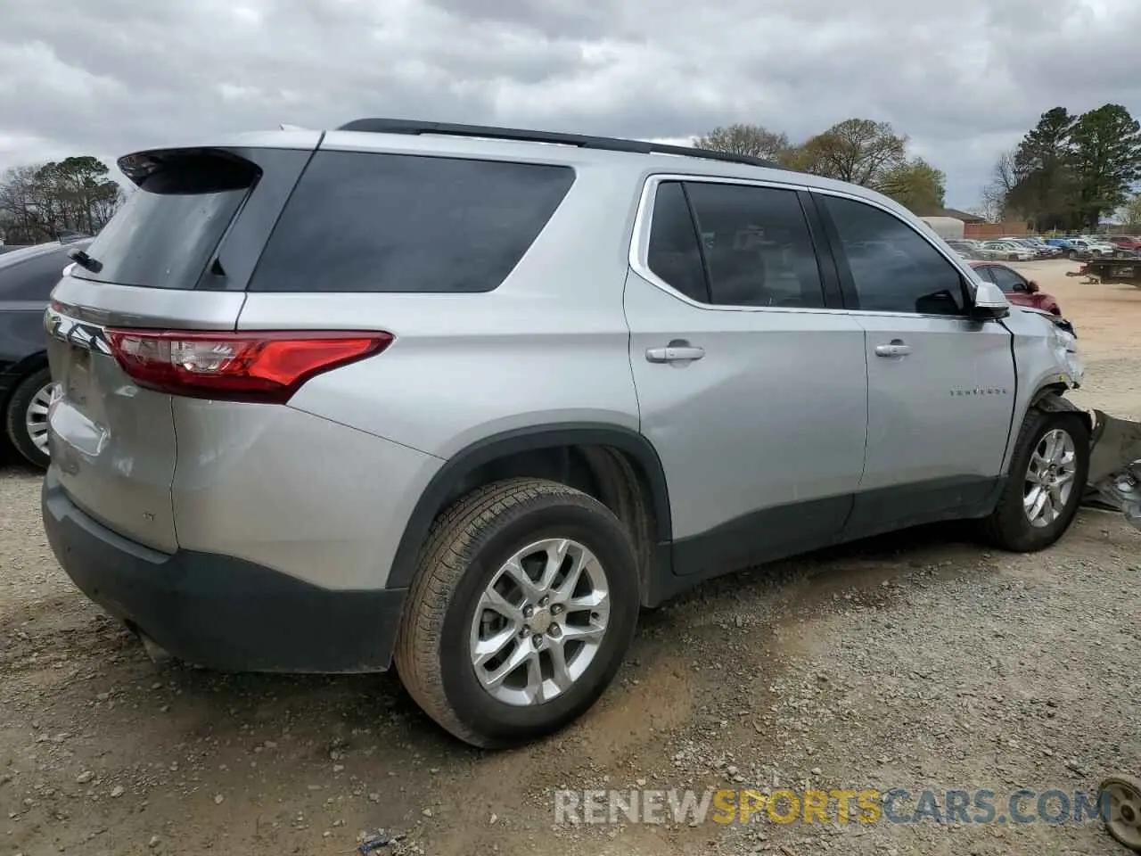 3 Photograph of a damaged car 1GNERGKW8KJ121580 CHEVROLET TRAVERSE 2019
