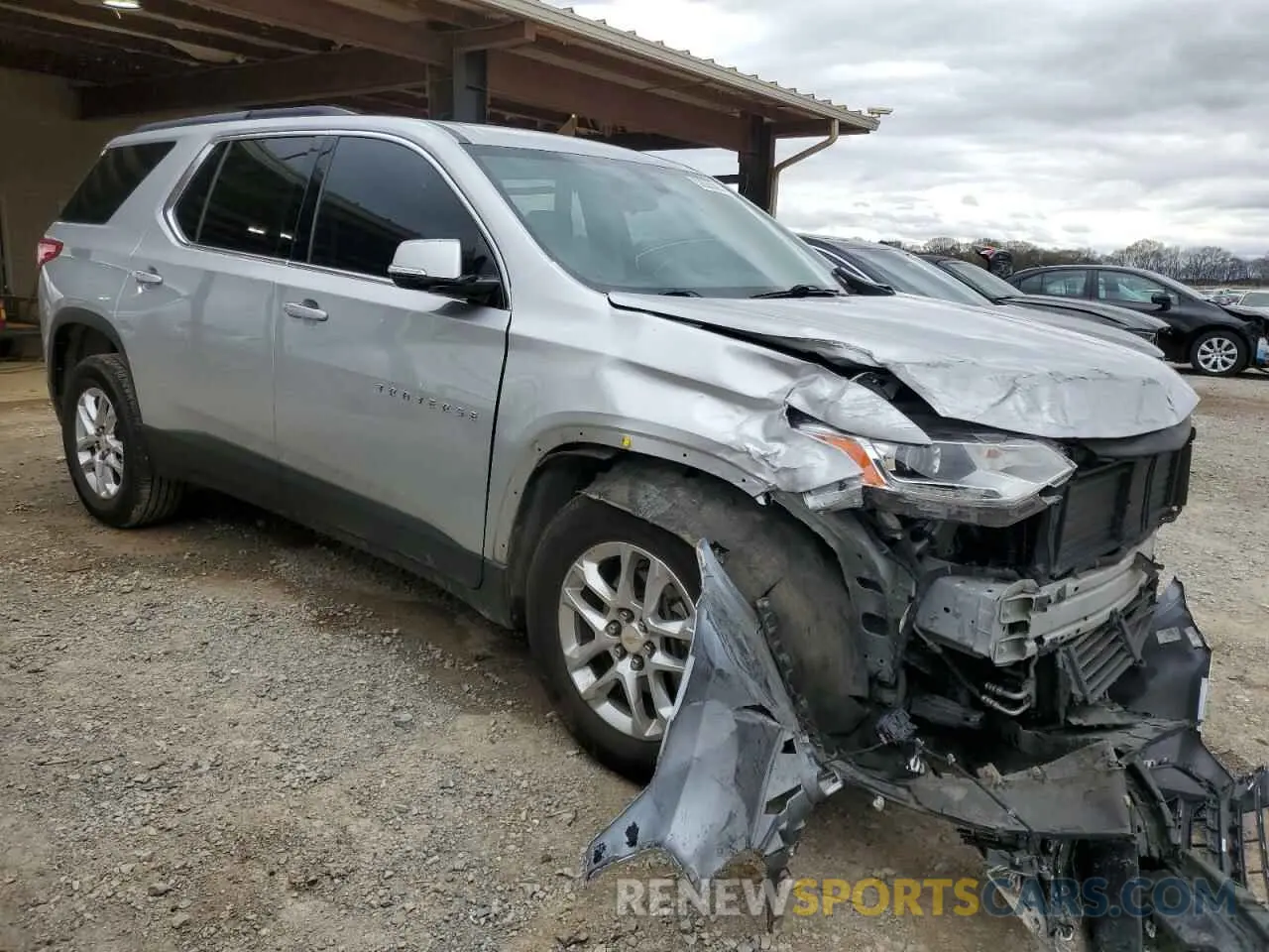 4 Photograph of a damaged car 1GNERGKW8KJ121580 CHEVROLET TRAVERSE 2019
