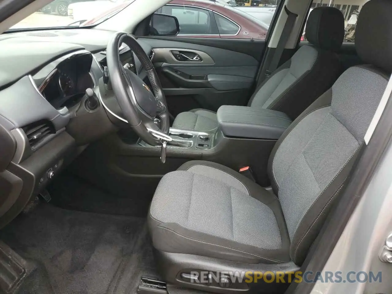 7 Photograph of a damaged car 1GNERGKW8KJ121580 CHEVROLET TRAVERSE 2019