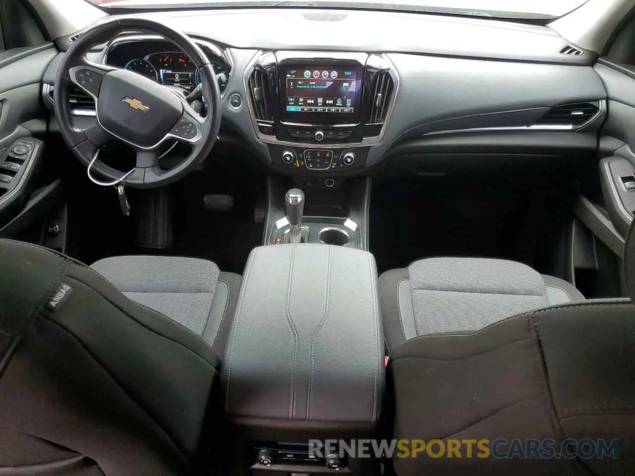 8 Photograph of a damaged car 1GNERGKW8KJ121580 CHEVROLET TRAVERSE 2019
