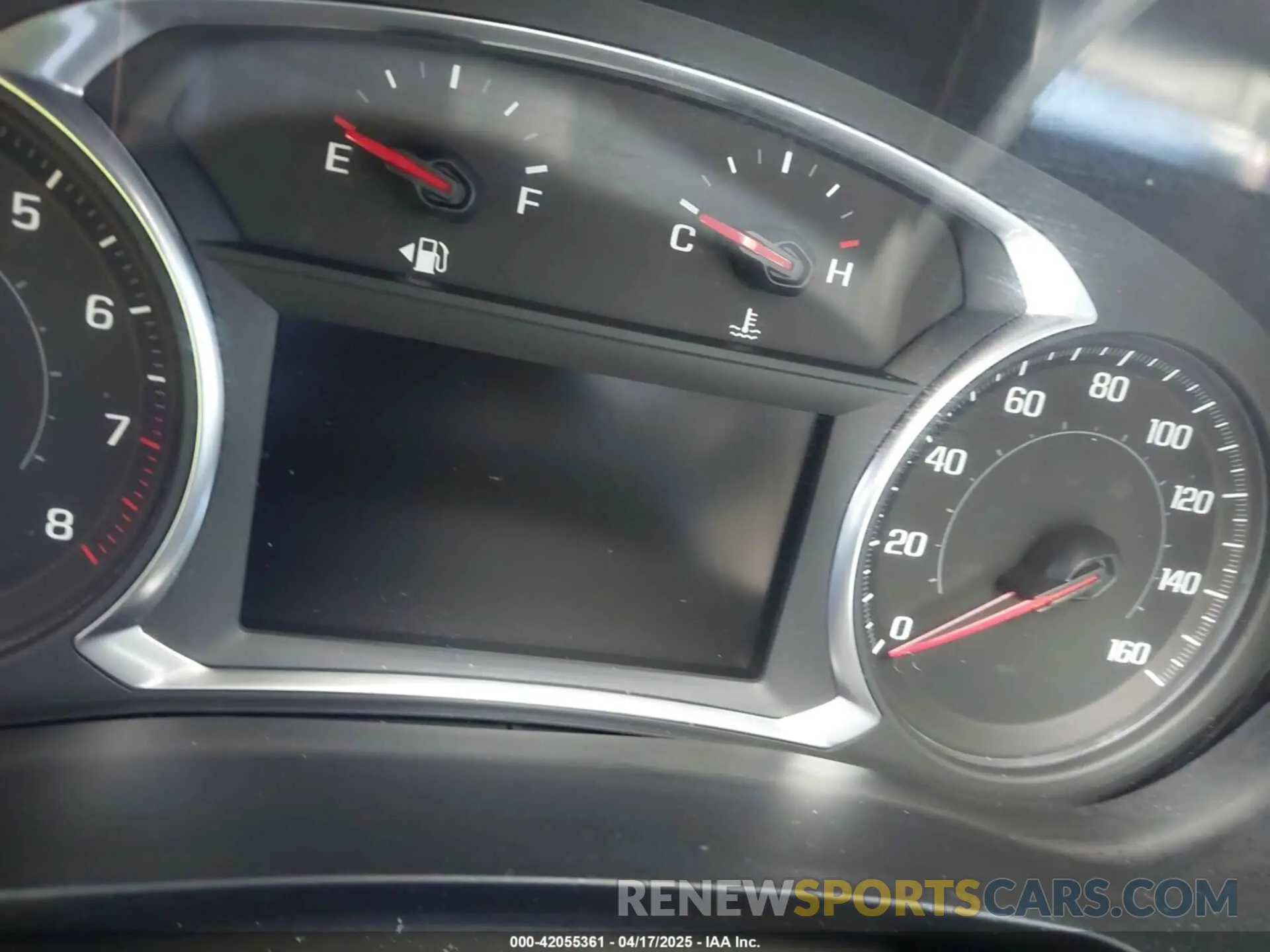15 Photograph of a damaged car 1GNERGKW8KJ139433 CHEVROLET TRAVERSE 2019