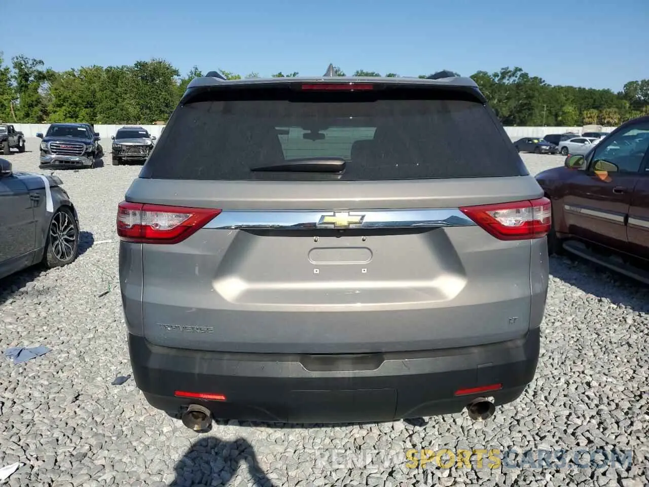 6 Photograph of a damaged car 1GNERGKW8KJ142848 CHEVROLET TRAVERSE 2019