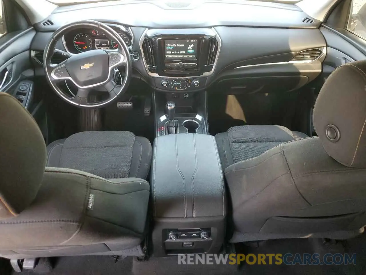 8 Photograph of a damaged car 1GNERGKW8KJ142848 CHEVROLET TRAVERSE 2019