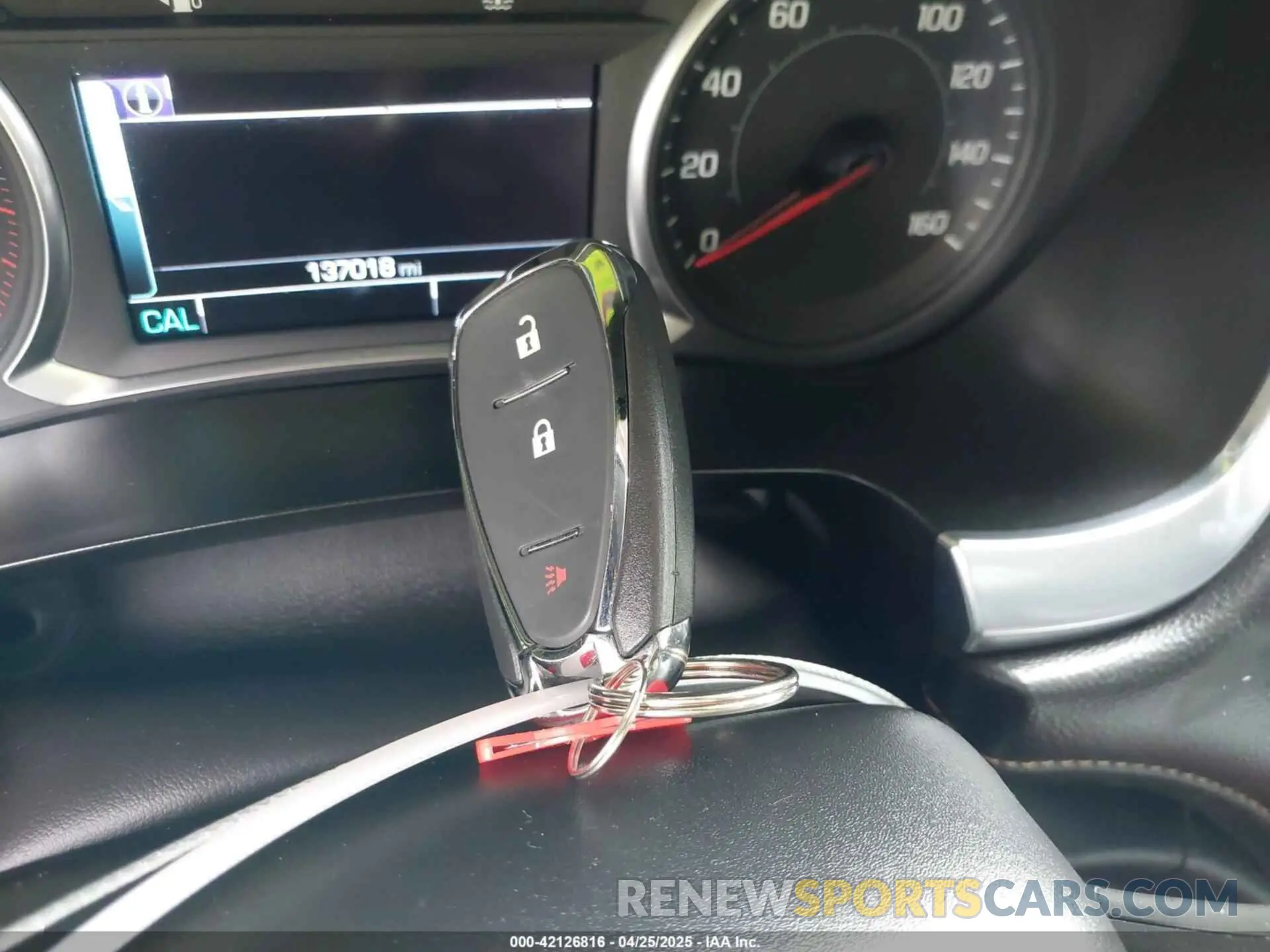 11 Photograph of a damaged car 1GNERGKW8KJ175042 CHEVROLET TRAVERSE 2019