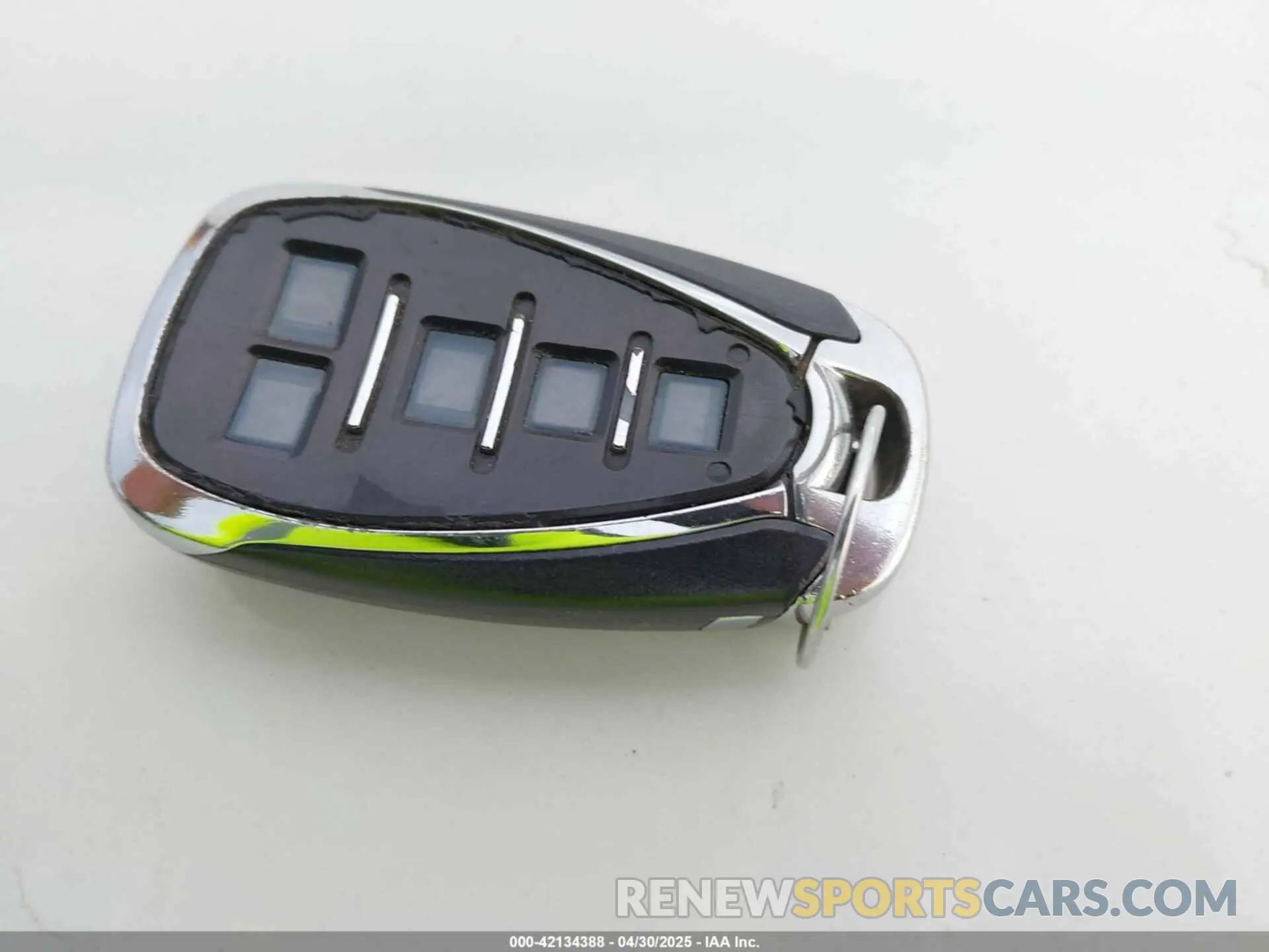 11 Photograph of a damaged car 1GNERGKW8KJ277957 CHEVROLET TRAVERSE 2019