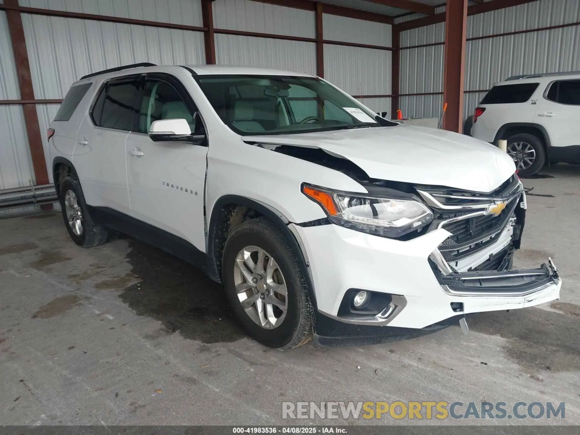1 Photograph of a damaged car 1GNERGKW8KJ290689 CHEVROLET TRAVERSE 2019