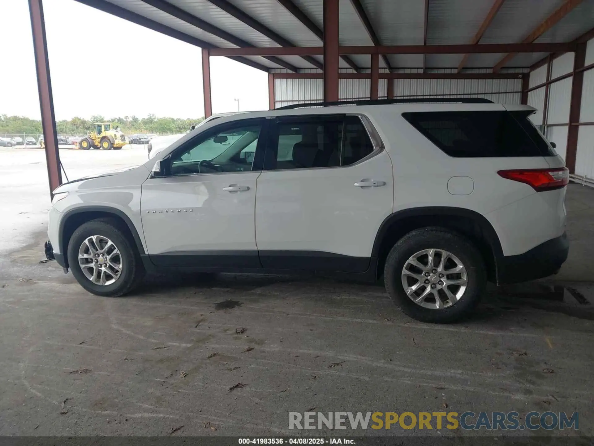 14 Photograph of a damaged car 1GNERGKW8KJ290689 CHEVROLET TRAVERSE 2019