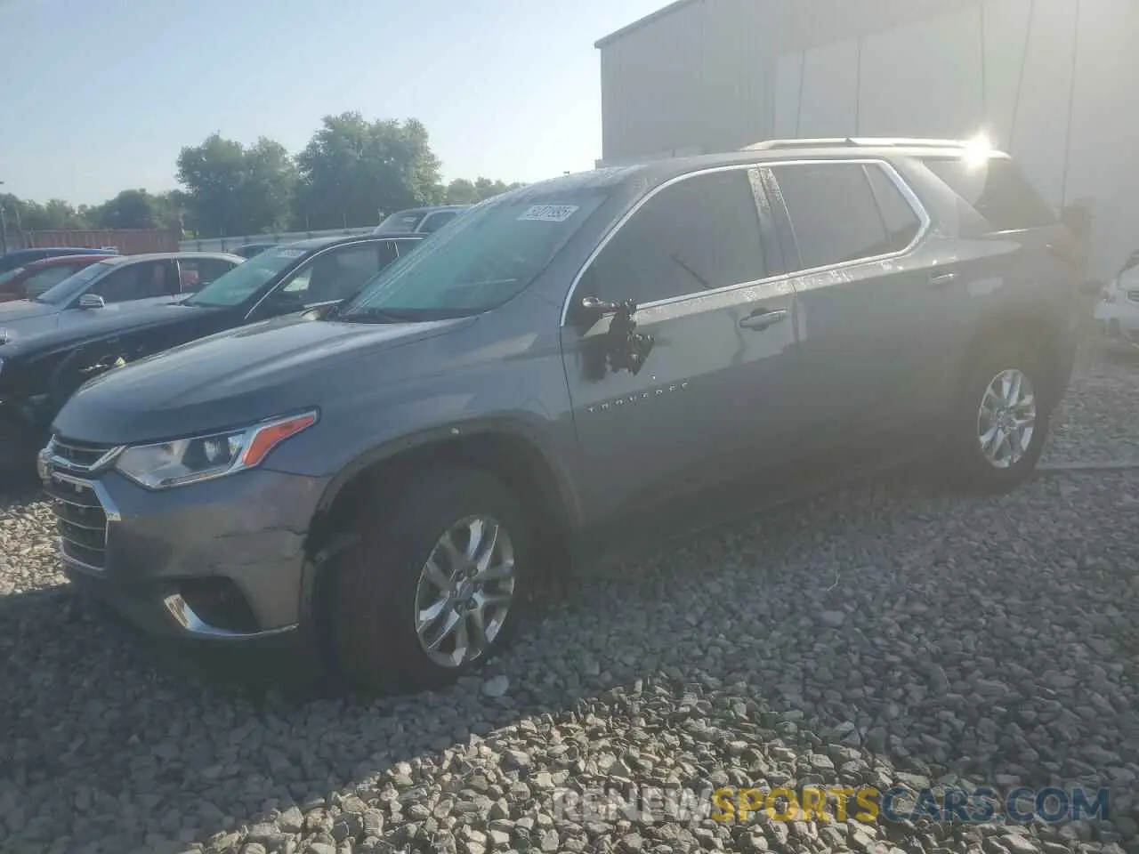 1 Photograph of a damaged car 1GNERGKW8KJ305014 CHEVROLET TRAVERSE 2019