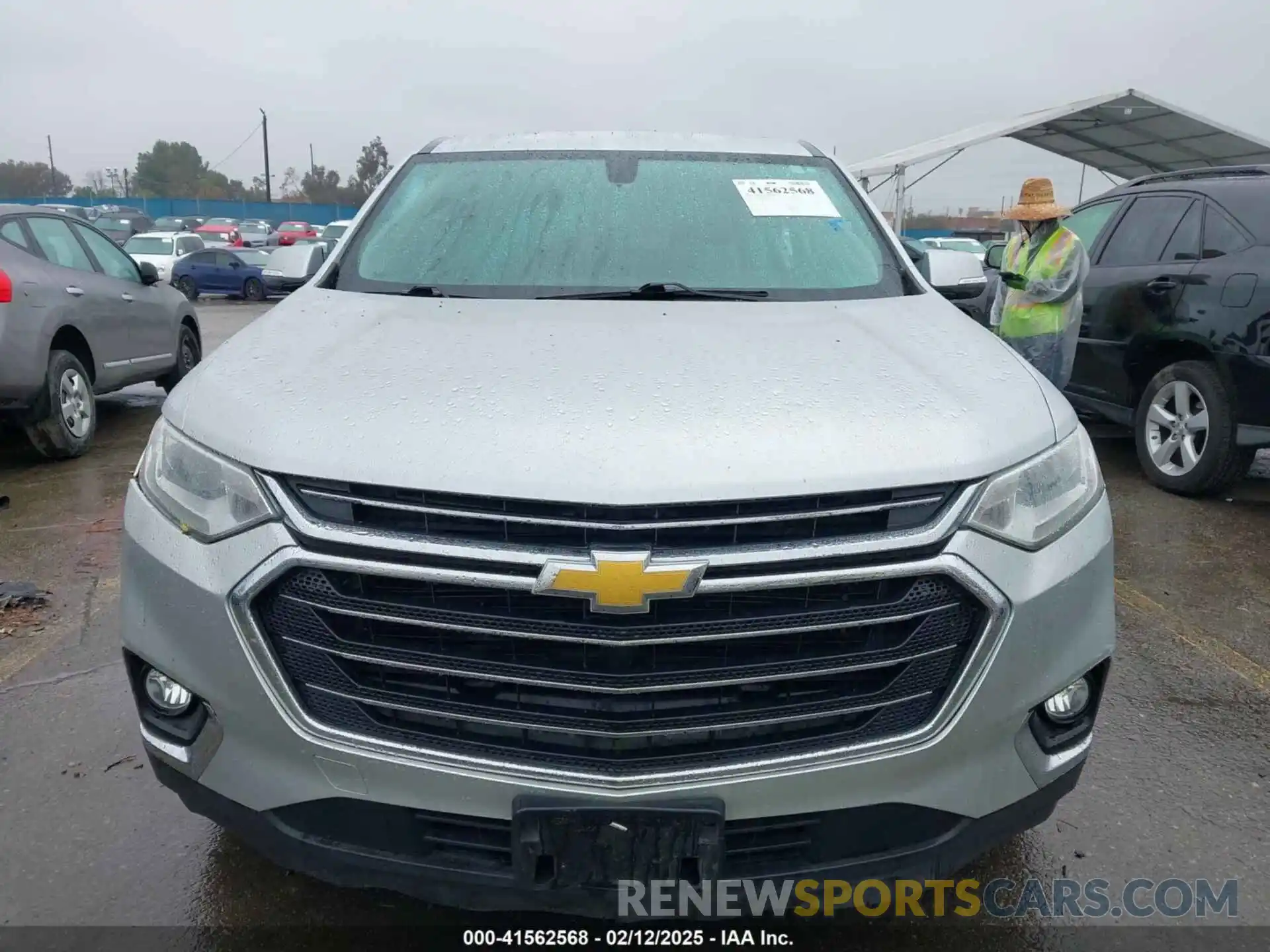 12 Photograph of a damaged car 1GNERGKW9KJ120342 CHEVROLET TRAVERSE 2019