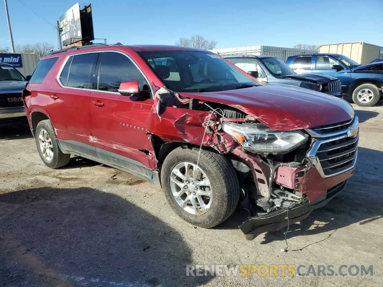 4 Photograph of a damaged car 1GNERGKW9KJ143328 CHEVROLET TRAVERSE 2019