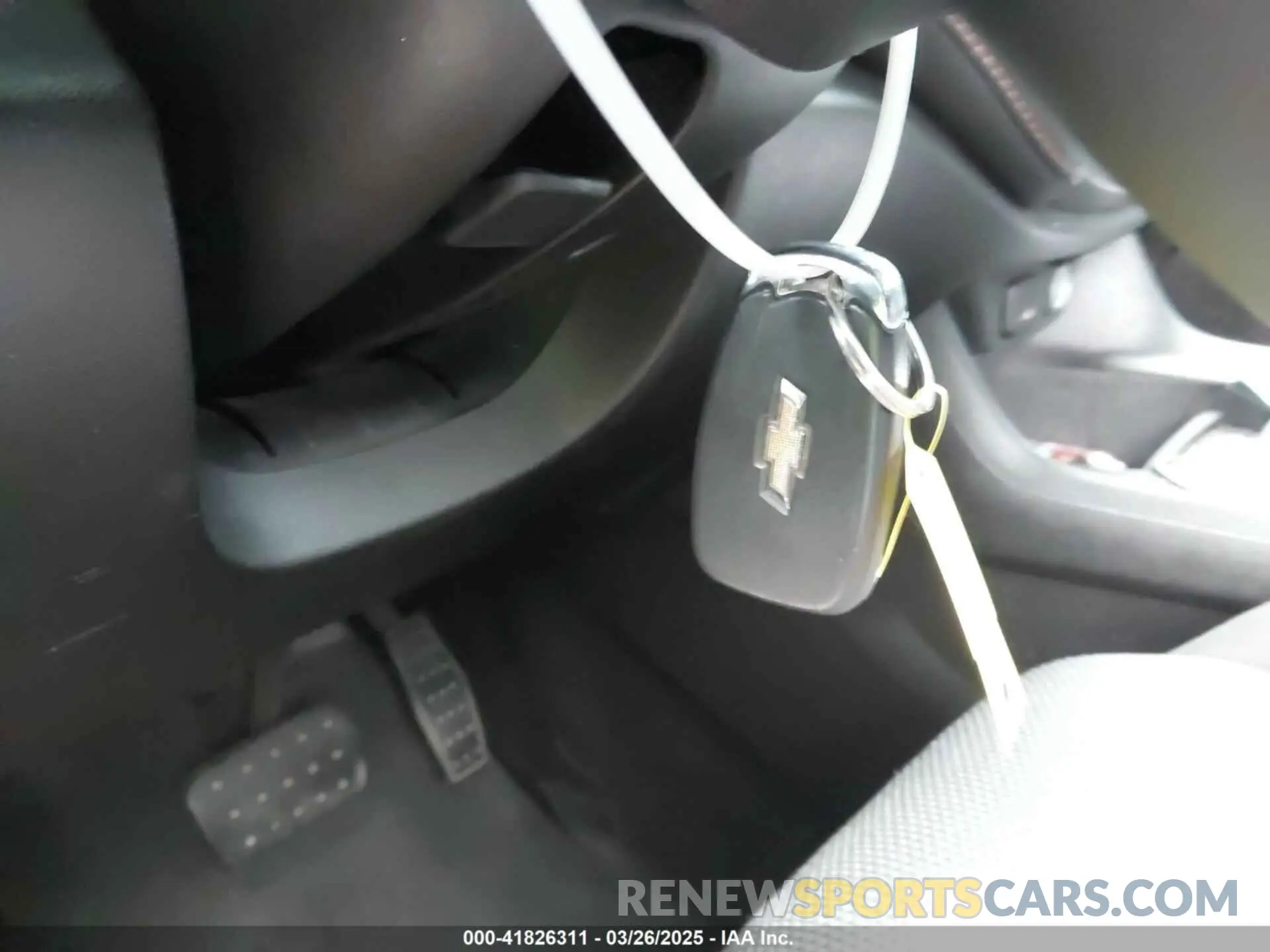 11 Photograph of a damaged car 1GNERGKW9KJ210803 CHEVROLET TRAVERSE 2019