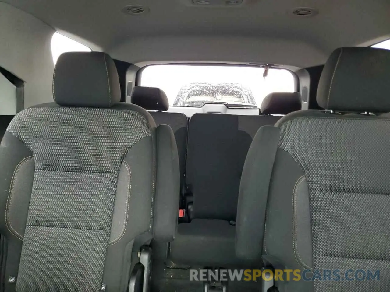 10 Photograph of a damaged car 1GNERGKW9KJ217962 CHEVROLET TRAVERSE 2019