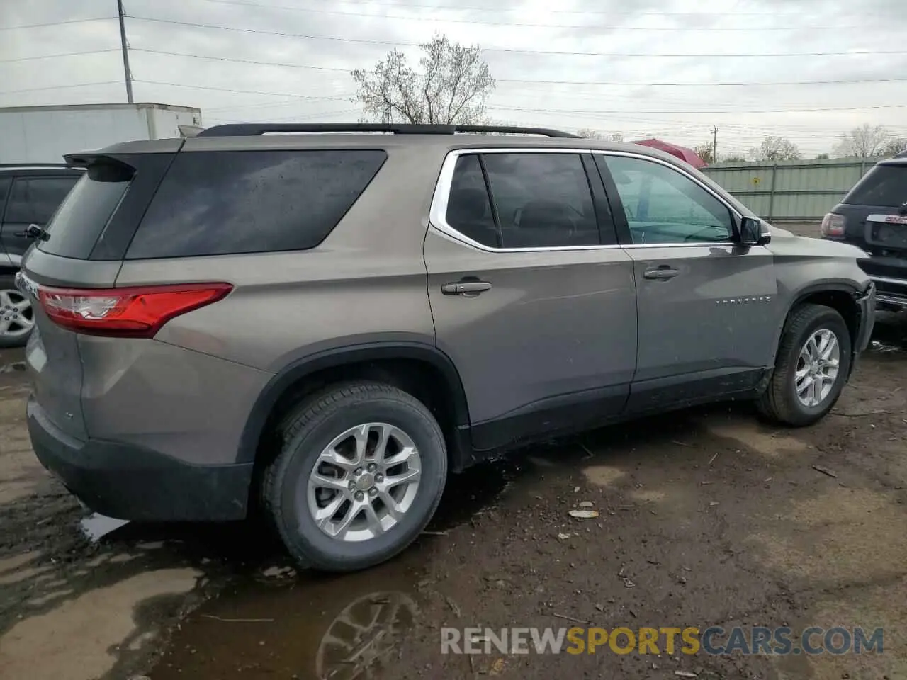 3 Photograph of a damaged car 1GNERGKW9KJ217962 CHEVROLET TRAVERSE 2019