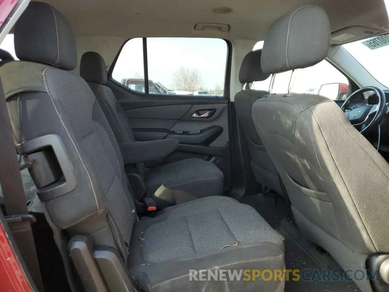 11 Photograph of a damaged car 1GNERGKW9KJ263906 CHEVROLET TRAVERSE 2019