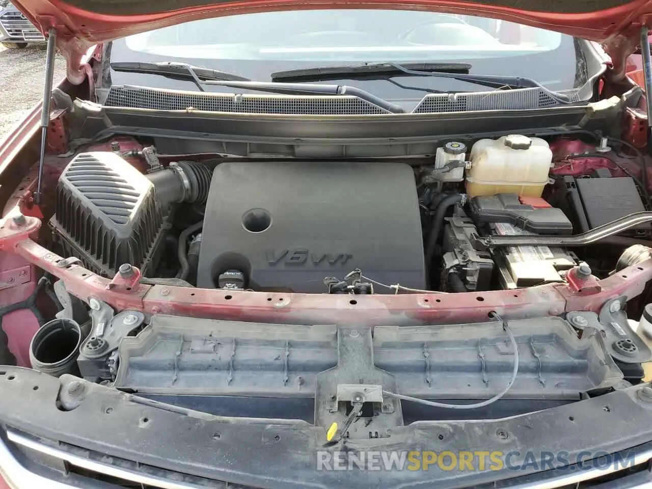 12 Photograph of a damaged car 1GNERGKW9KJ263906 CHEVROLET TRAVERSE 2019