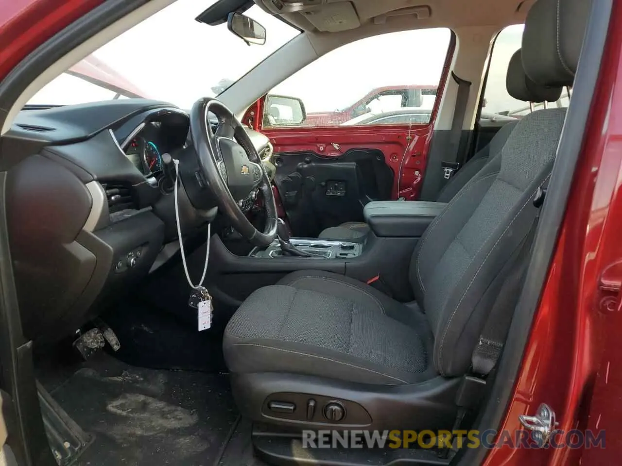 7 Photograph of a damaged car 1GNERGKW9KJ263906 CHEVROLET TRAVERSE 2019