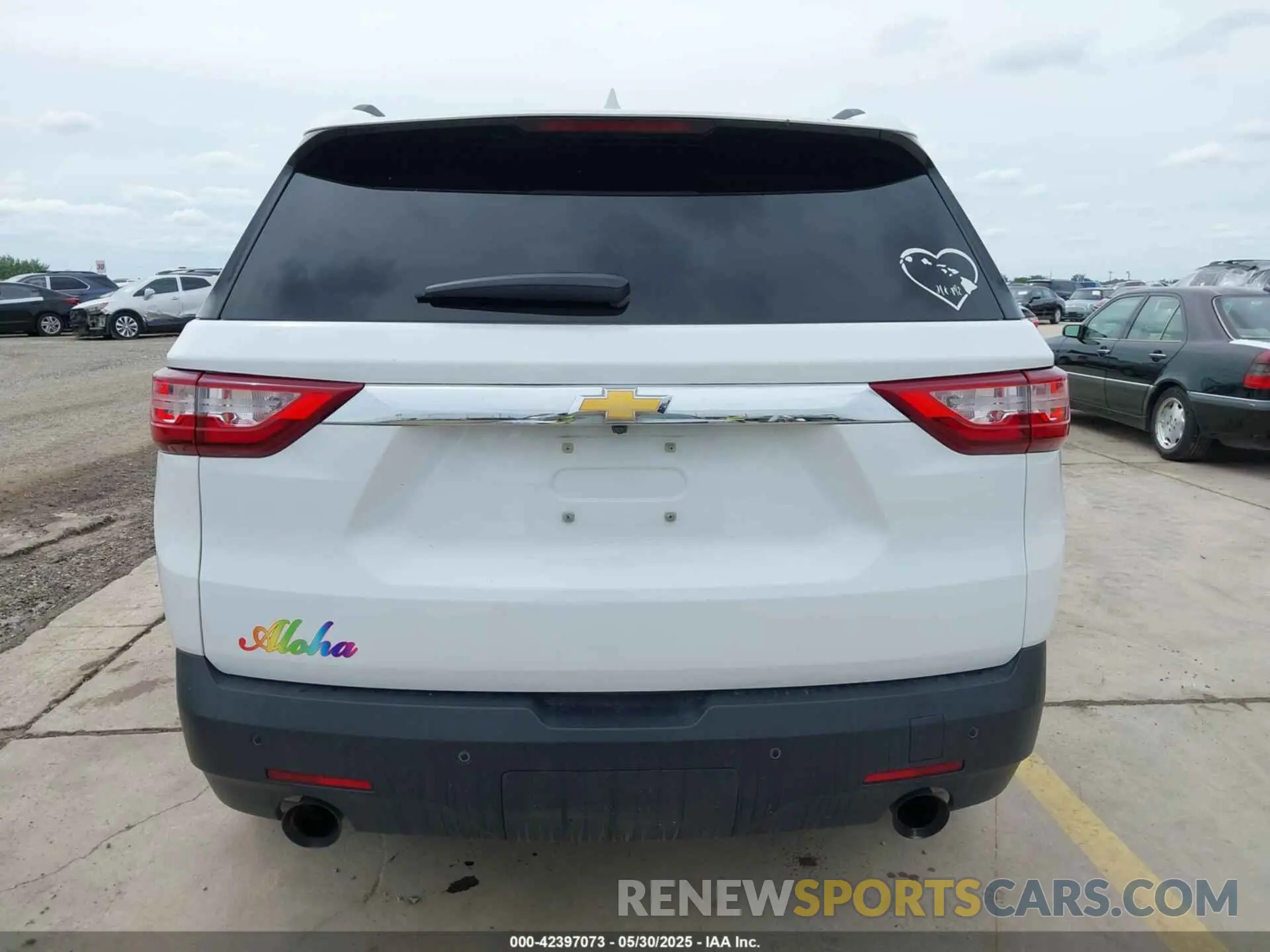 16 Photograph of a damaged car 1GNERGKW9KJ296145 CHEVROLET TRAVERSE 2019