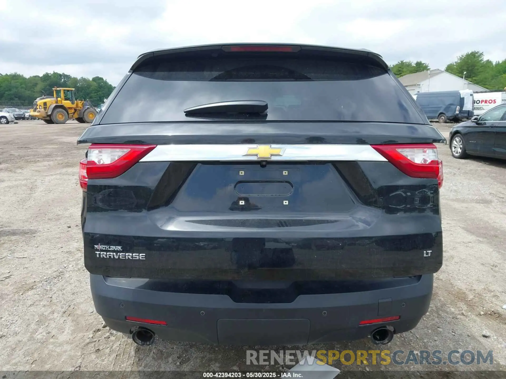 16 Photograph of a damaged car 1GNERGKWXKJ119474 CHEVROLET TRAVERSE 2019