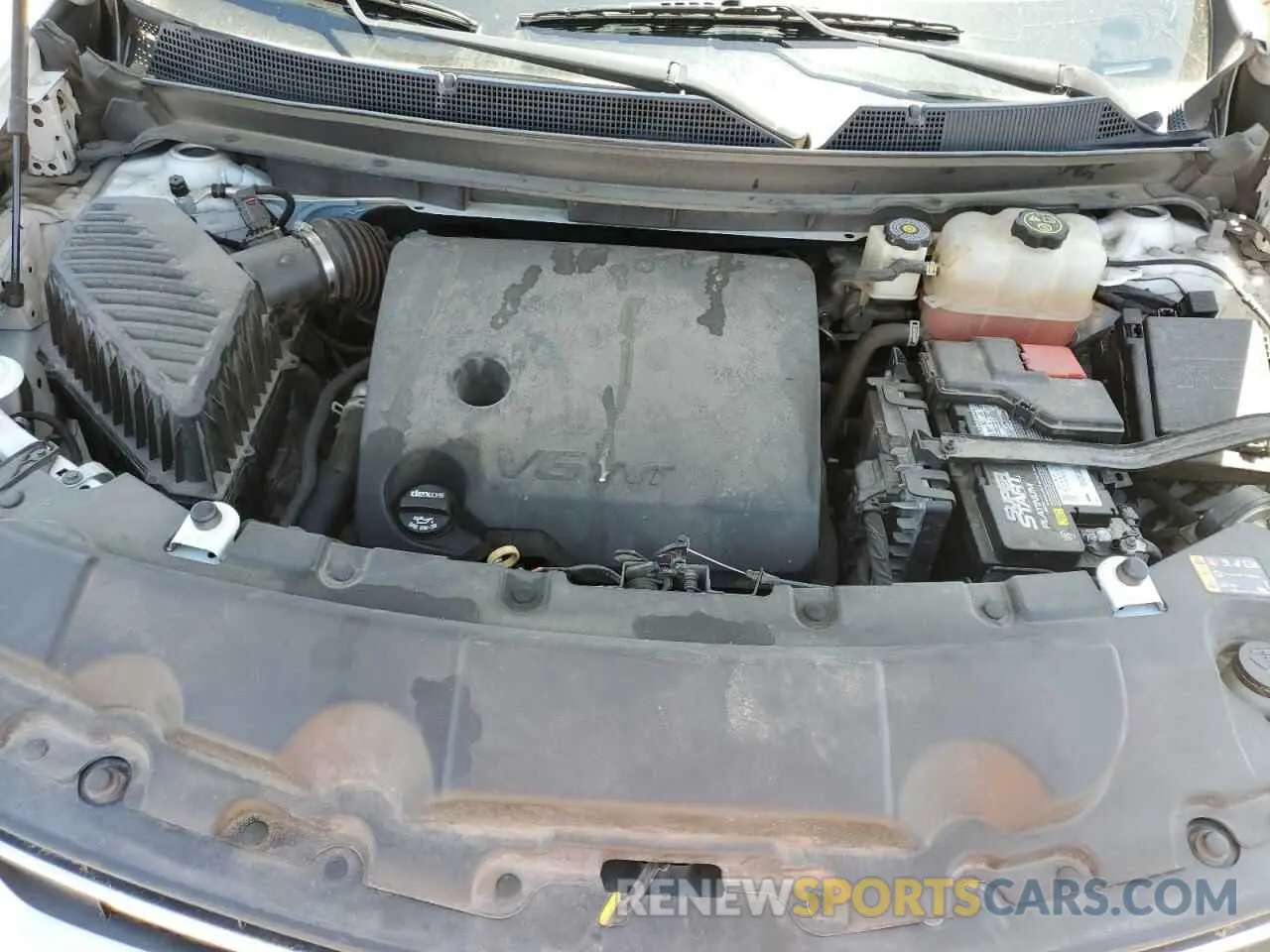 12 Photograph of a damaged car 1GNERGKWXKJ199469 CHEVROLET TRAVERSE 2019