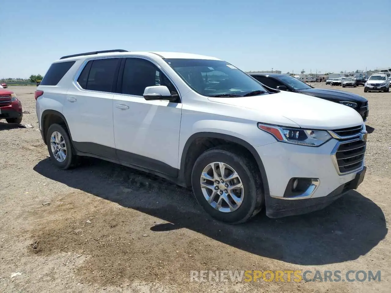 4 Photograph of a damaged car 1GNERGKWXKJ199469 CHEVROLET TRAVERSE 2019