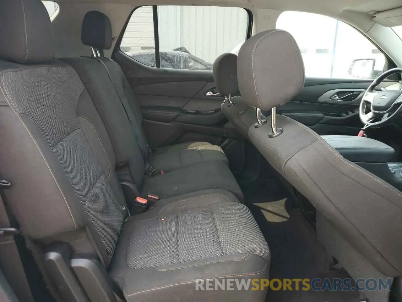 11 Photograph of a damaged car 1GNERGKWXKJ244331 CHEVROLET TRAVERSE 2019
