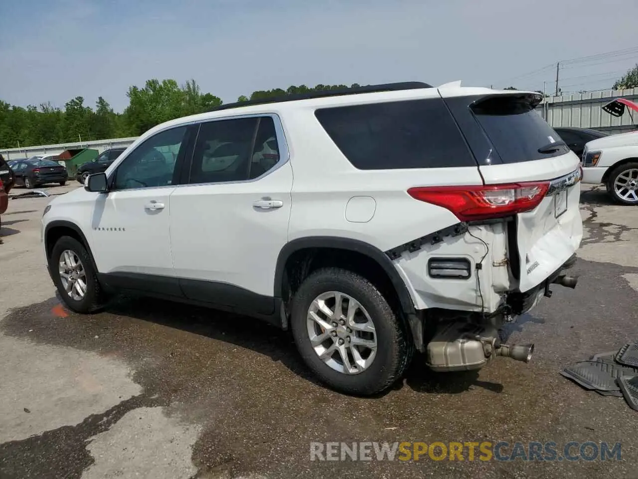 2 Photograph of a damaged car 1GNERGKWXKJ244331 CHEVROLET TRAVERSE 2019