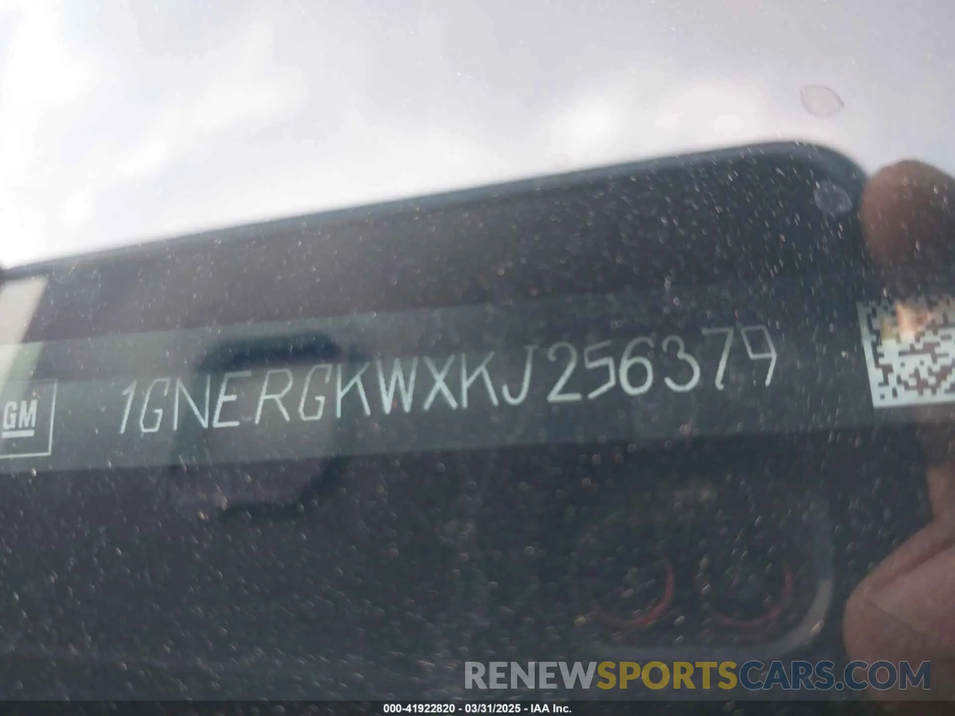 9 Photograph of a damaged car 1GNERGKWXKJ256379 CHEVROLET TRAVERSE 2019