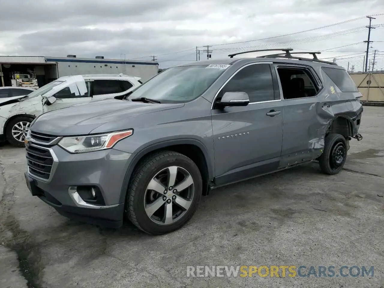 1 Photograph of a damaged car 1GNERHKW0KJ243274 CHEVROLET TRAVERSE 2019