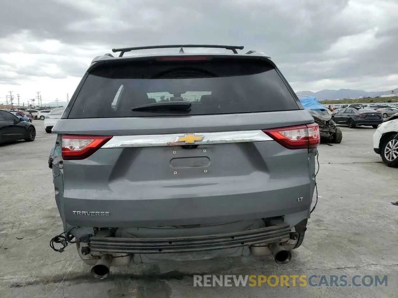 6 Photograph of a damaged car 1GNERHKW0KJ243274 CHEVROLET TRAVERSE 2019