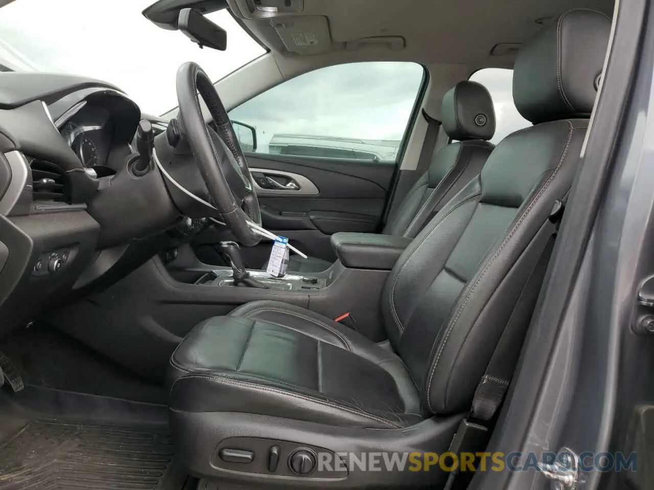 7 Photograph of a damaged car 1GNERHKW0KJ243274 CHEVROLET TRAVERSE 2019
