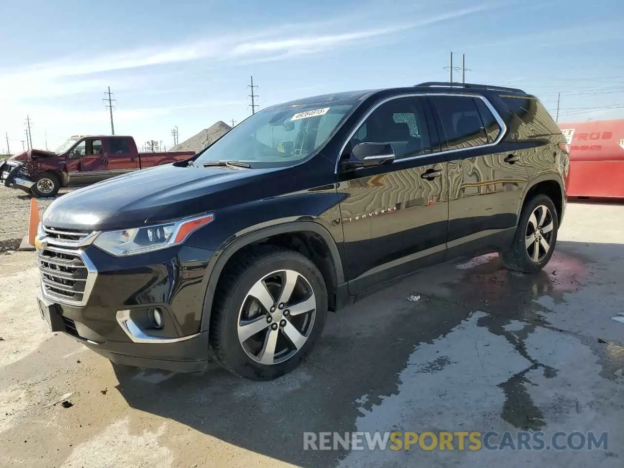 1 Photograph of a damaged car 1GNERHKW0KJ273813 CHEVROLET TRAVERSE 2019