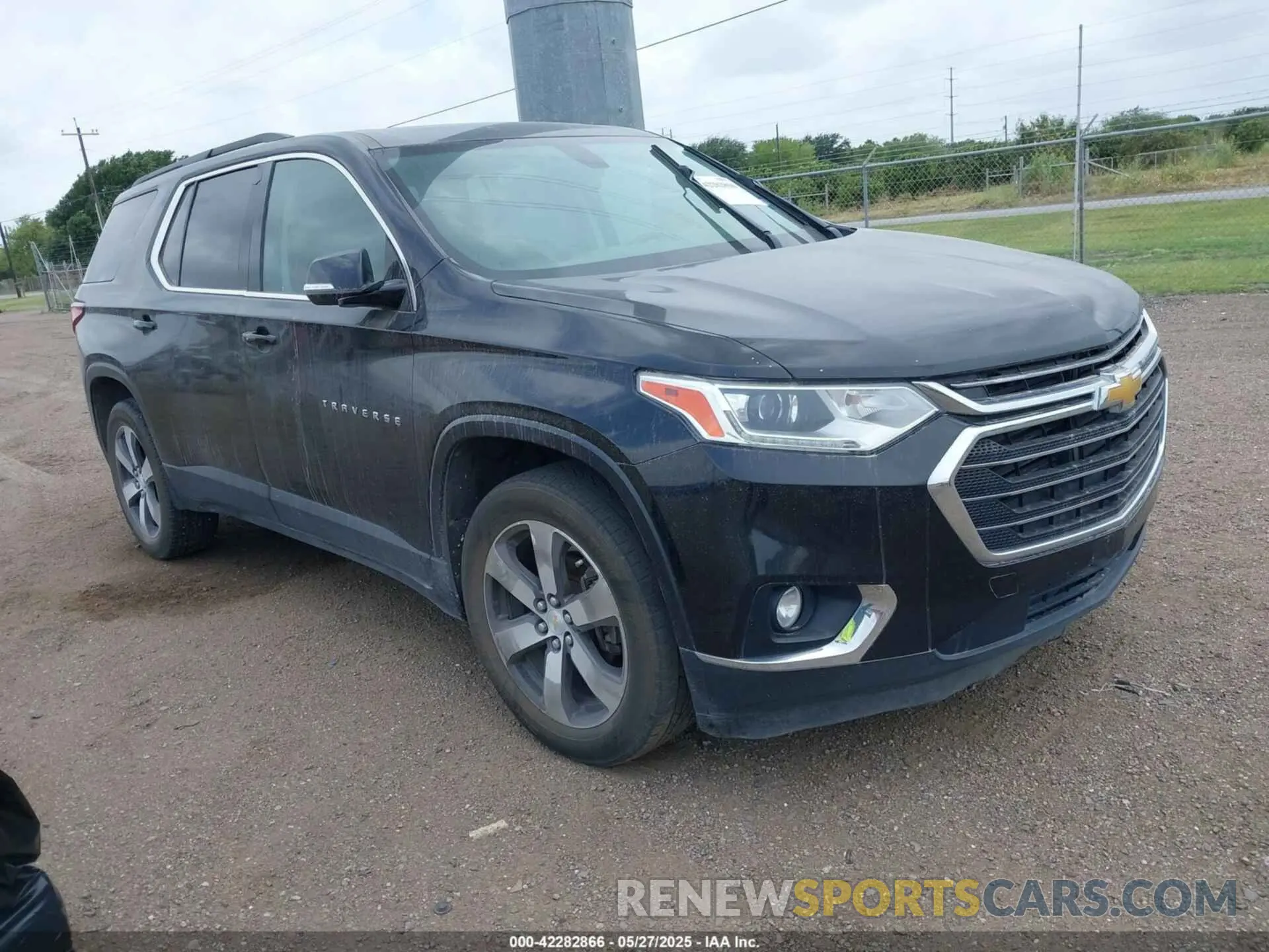 1 Photograph of a damaged car 1GNERHKW1KJ130000 CHEVROLET TRAVERSE 2019