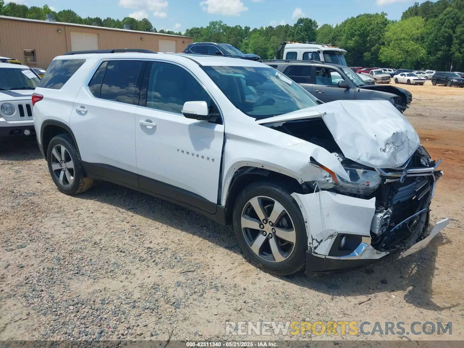 1 Photograph of a damaged car 1GNERHKW1KJ193338 CHEVROLET TRAVERSE 2019