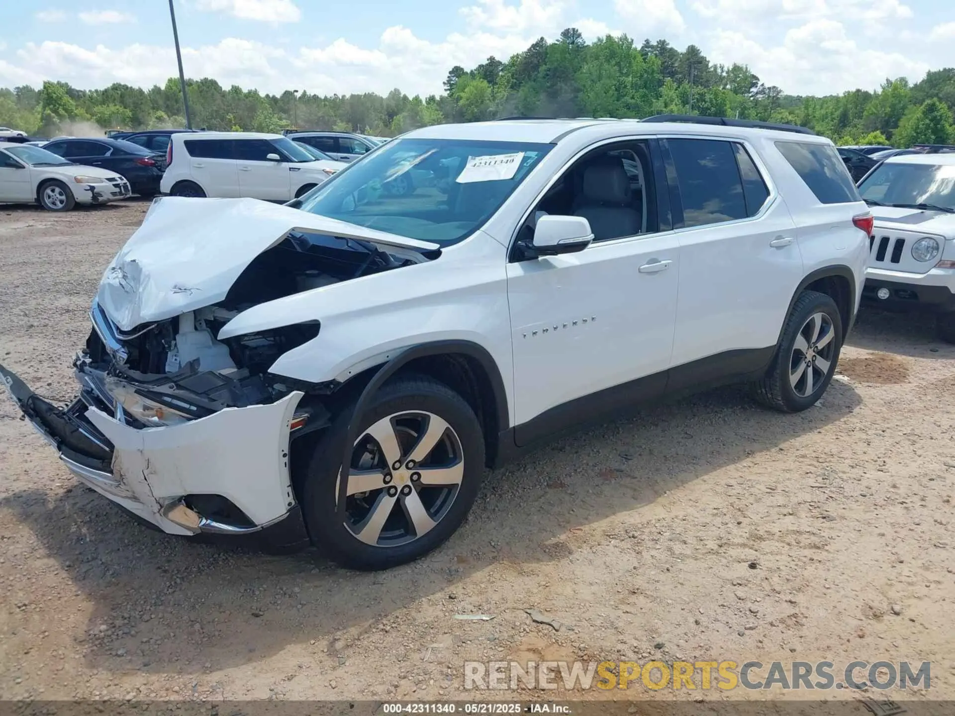 2 Photograph of a damaged car 1GNERHKW1KJ193338 CHEVROLET TRAVERSE 2019