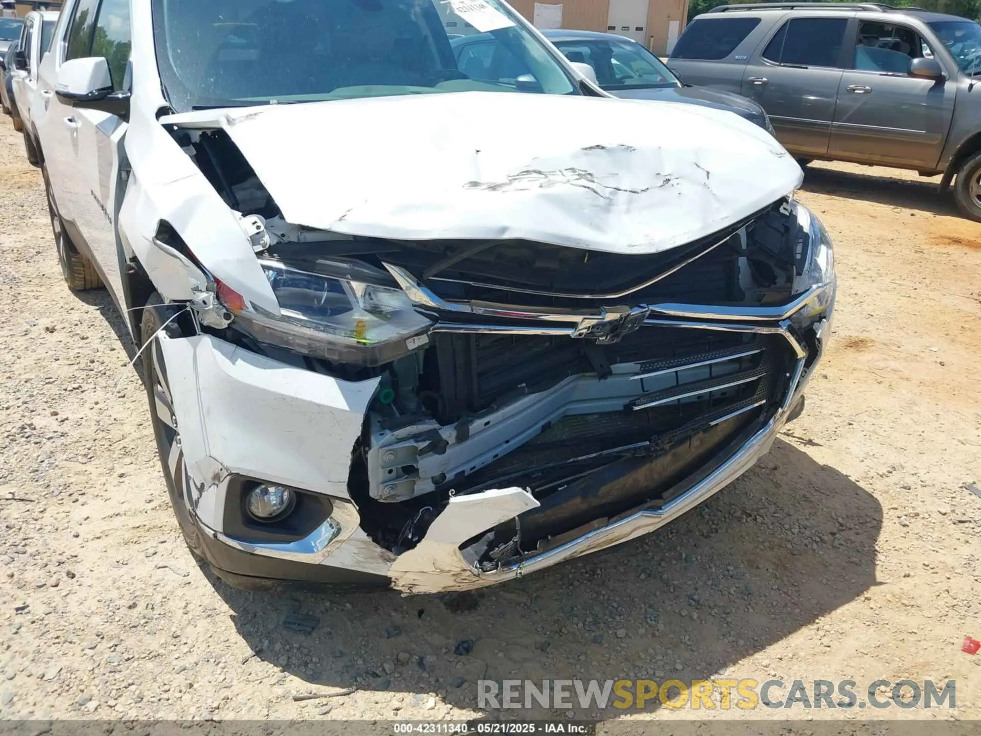 6 Photograph of a damaged car 1GNERHKW1KJ193338 CHEVROLET TRAVERSE 2019
