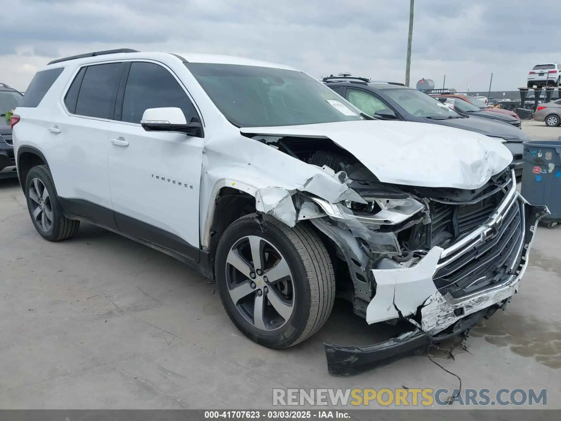 1 Photograph of a damaged car 1GNERHKW1KJ288160 CHEVROLET TRAVERSE 2019