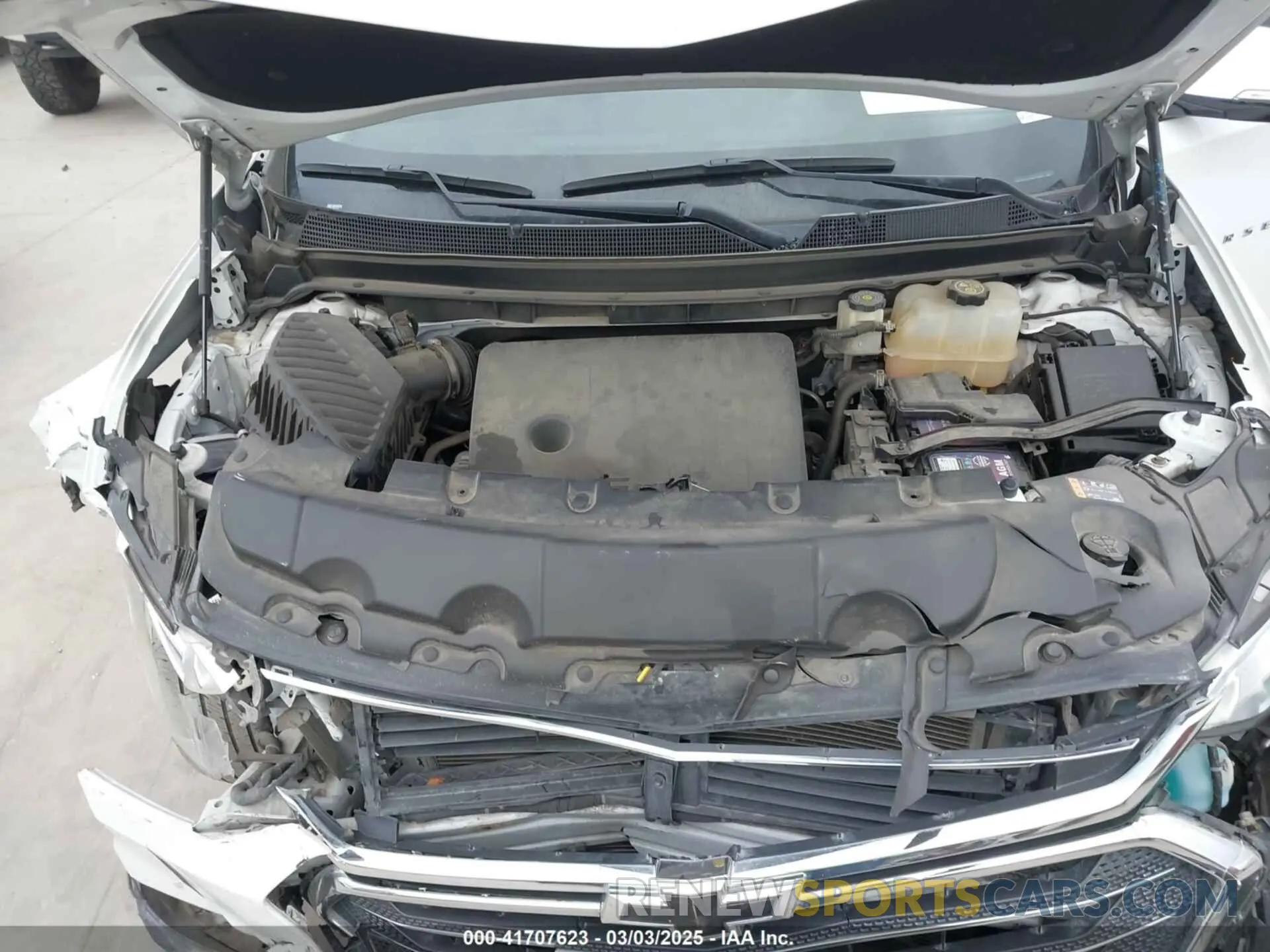10 Photograph of a damaged car 1GNERHKW1KJ288160 CHEVROLET TRAVERSE 2019