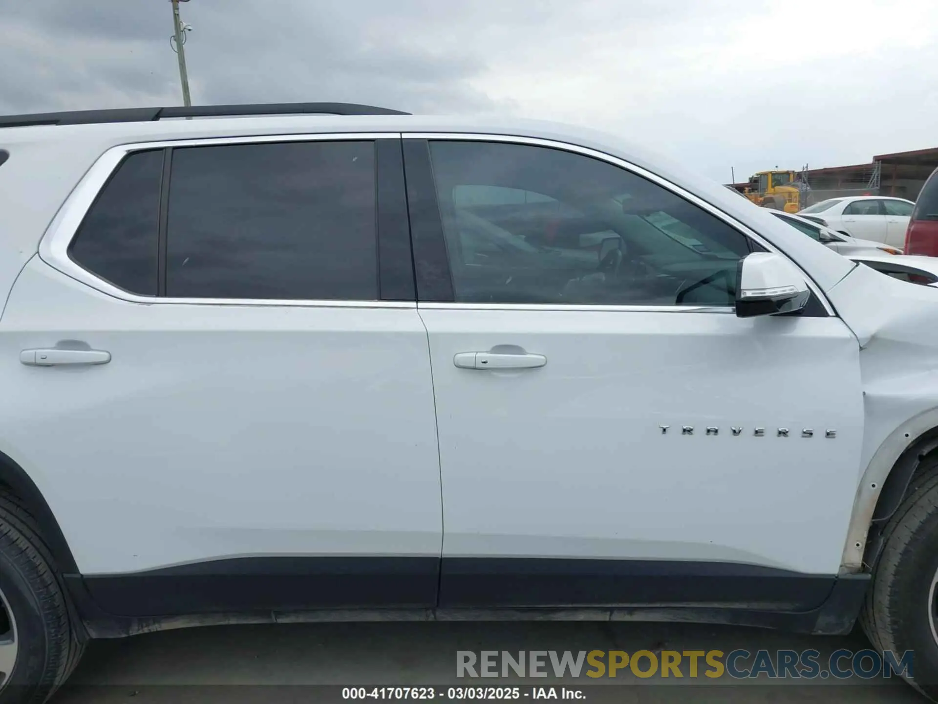 14 Photograph of a damaged car 1GNERHKW1KJ288160 CHEVROLET TRAVERSE 2019